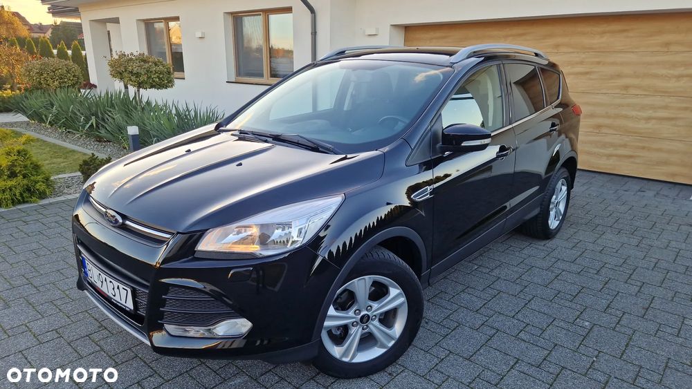 Ford Kuga 1.5 EcoBoost 2x4 Titanium - 1