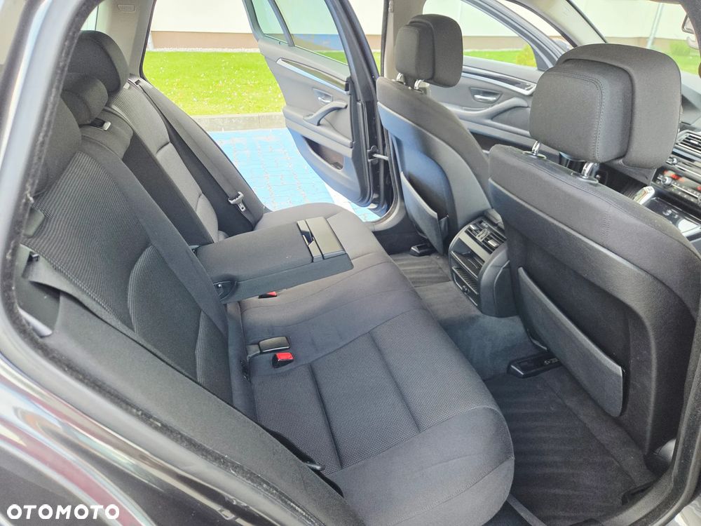BMW Seria 5 - 30