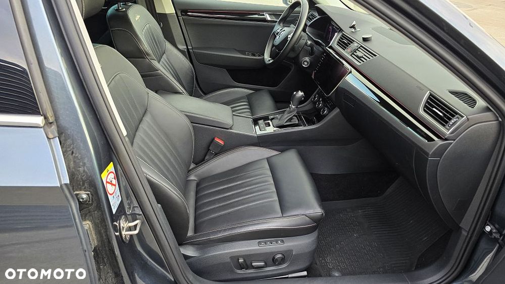 Skoda Superb 2.0 TDI SCR L&K DSG - 22