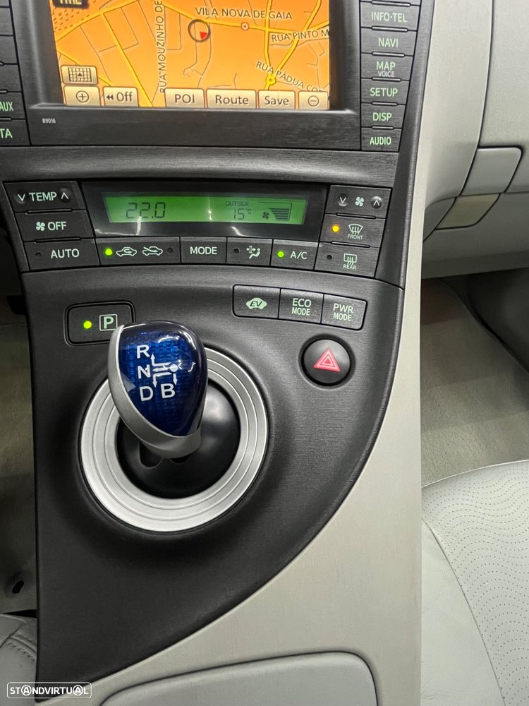 Toyota Prius 1.8 Premium+Pele+GPS - 35