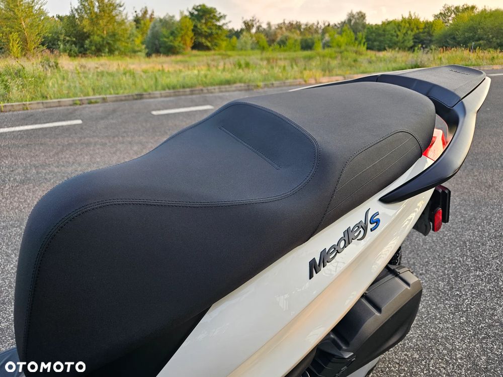 Piaggio Medley - 18