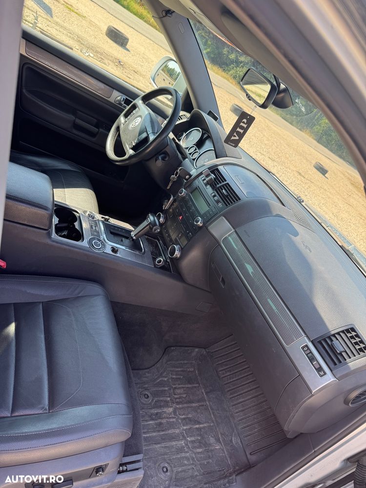 Volkswagen Touareg - 7