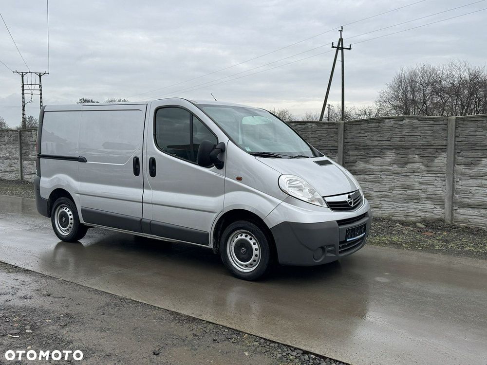 Opel Vivaro - 2