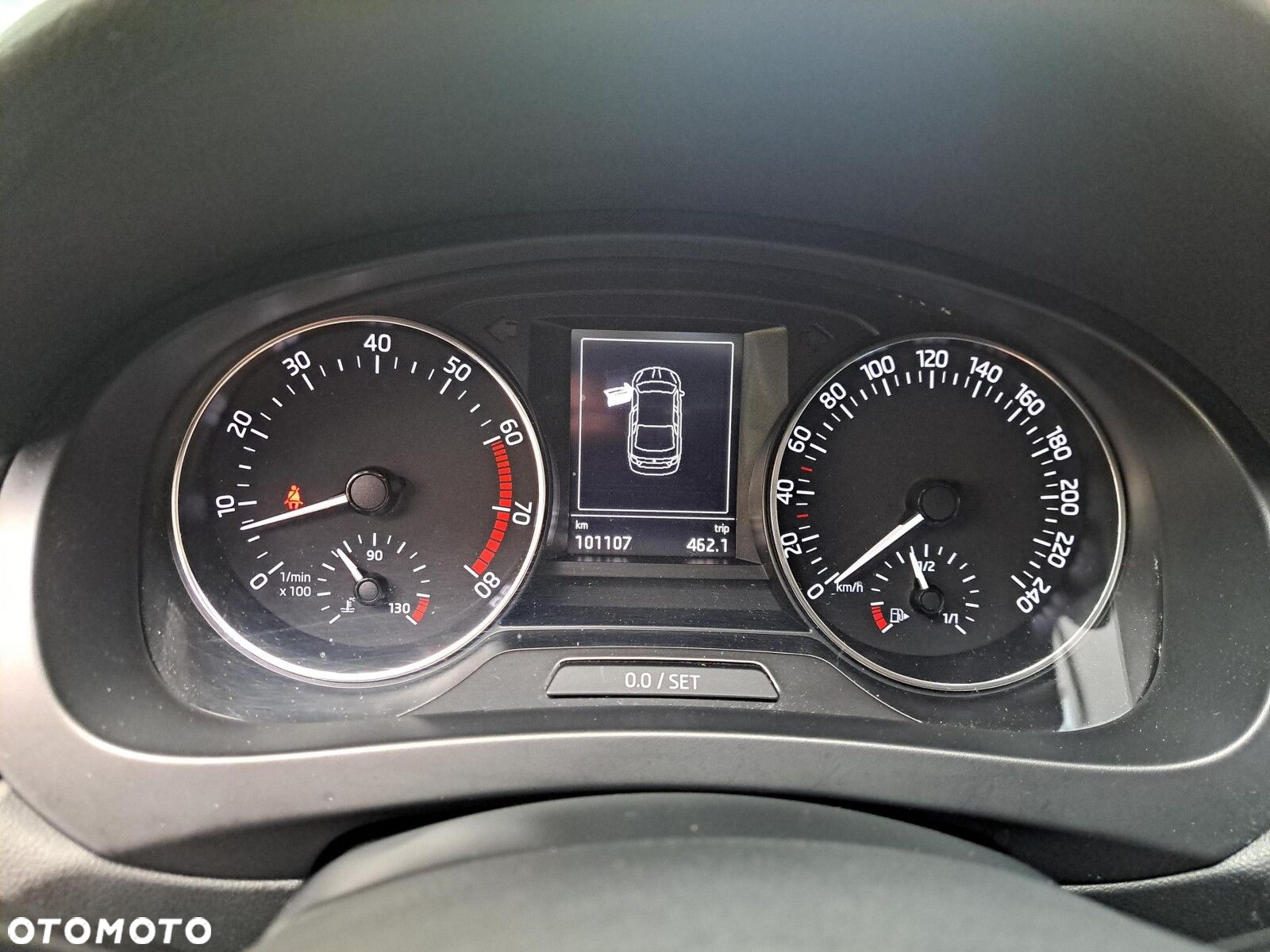 Skoda RAPID 1.2 TSI Ambition - 17