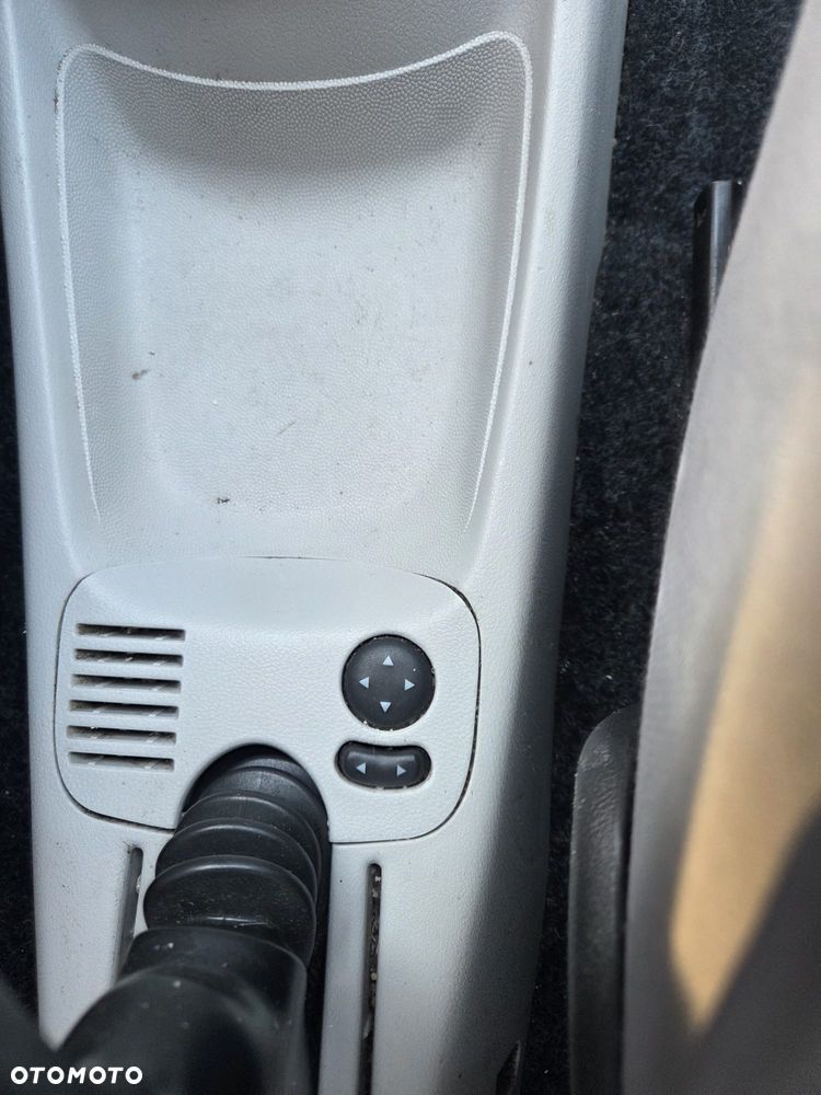 Fiat Punto - 18