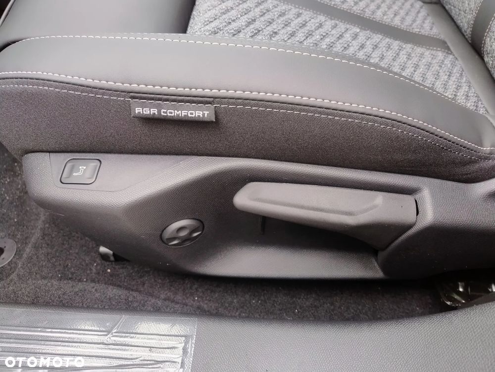 Peugeot 308 1.2 mHEV GT S&S e-DCS6 - 14