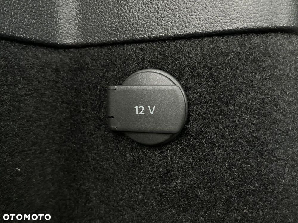 Volkswagen Touran - 36