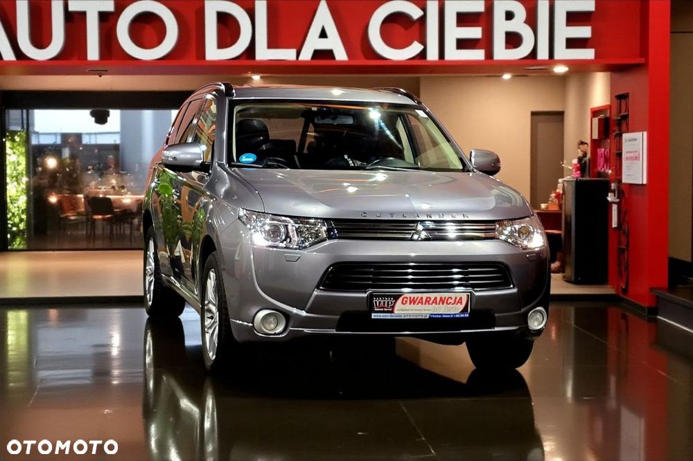 Mitsubishi Outlander 2.0 4WD Top - 8