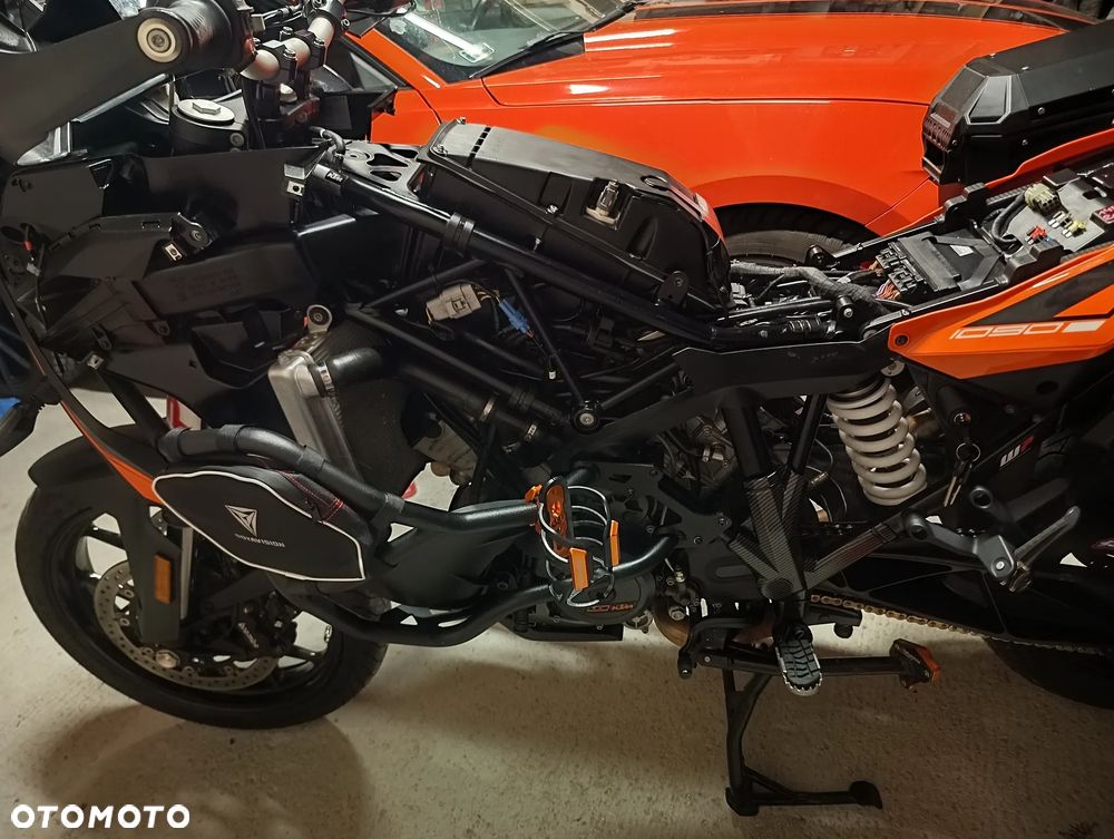 KTM Adventure - 37