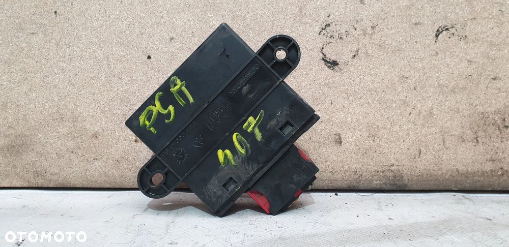 Peugeot 407 2.0 HDI Moduł Sterownik Przekaźnik Pompy Paliwa 09733309901 - 2