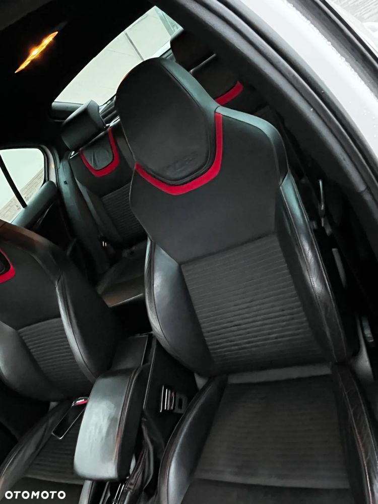 Skoda Octavia 2.0 TSI RS DSG - 20