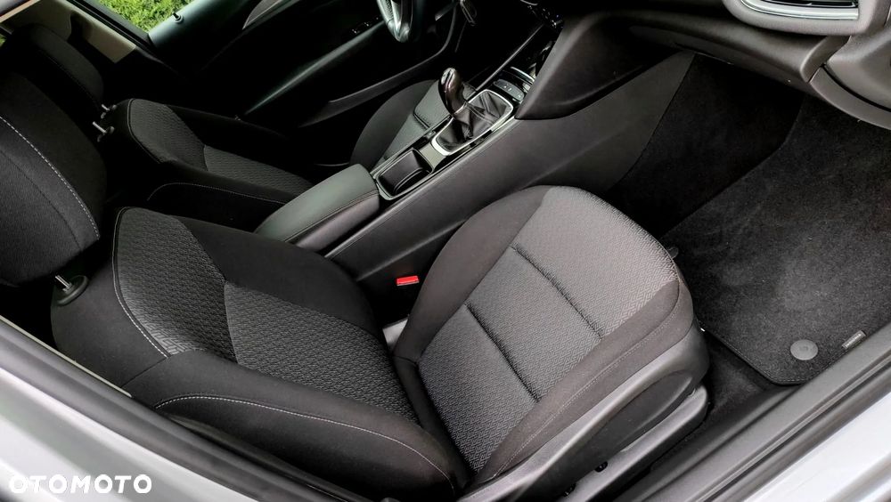 Opel Insignia - 4