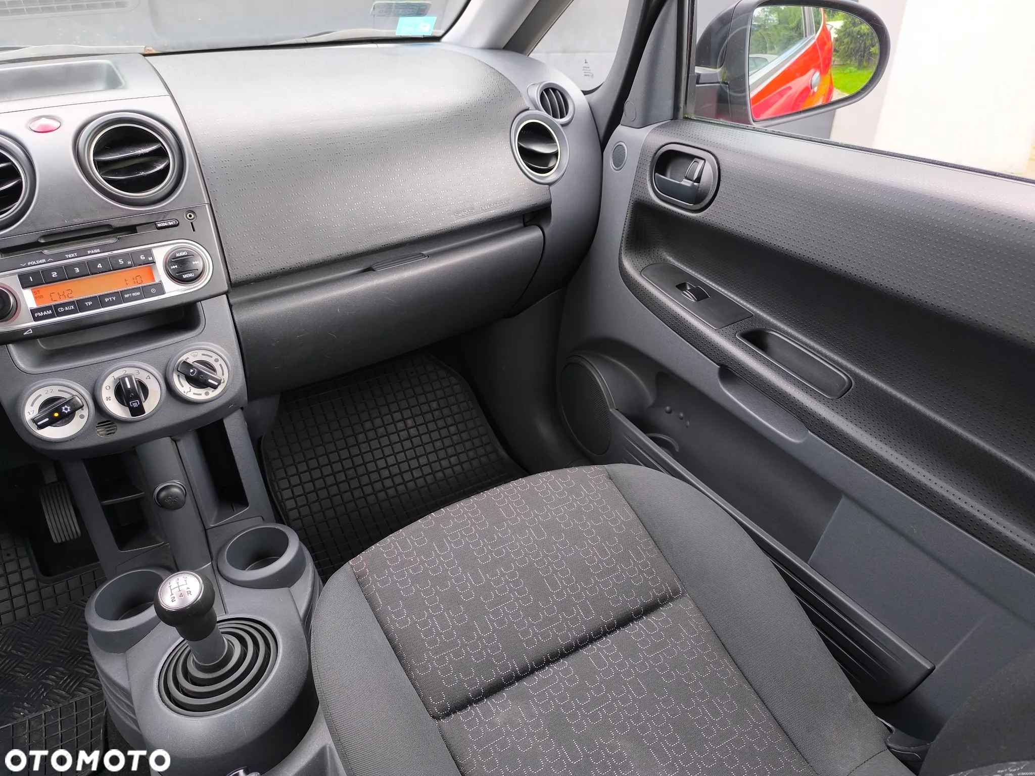 Mitsubishi Colt 1.3 Inform - 18
