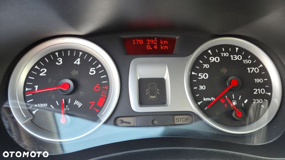 Renault Clio 1.2 16V 75 Collection - 23