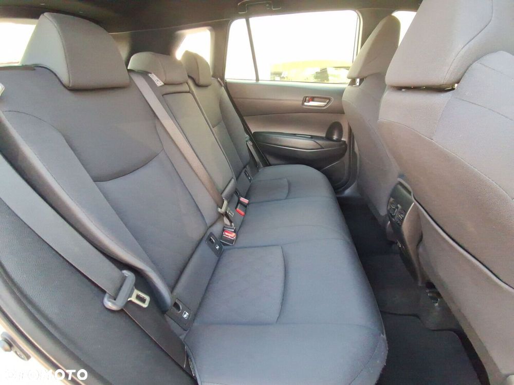 Toyota Corolla Cross - 11