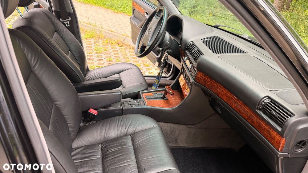 BMW Seria 7 - 16