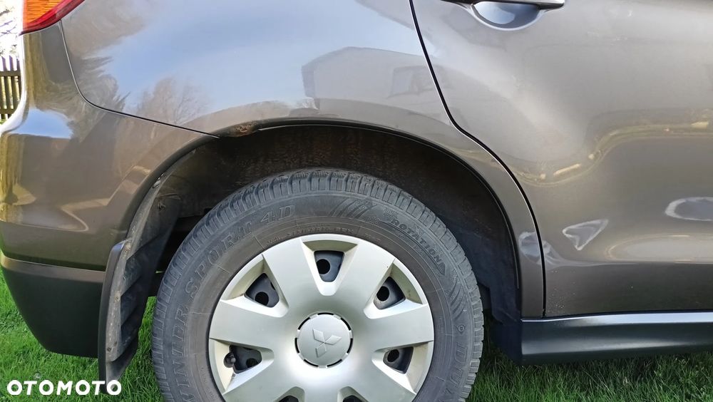 Mitsubishi ASX 1.6 Inform - 12