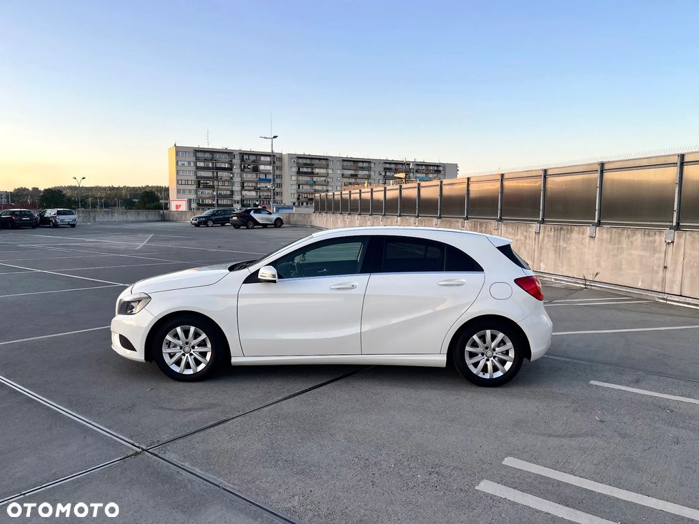 Mercedes-Benz Klasa A 180 7G-DCT Activity Edition - 4