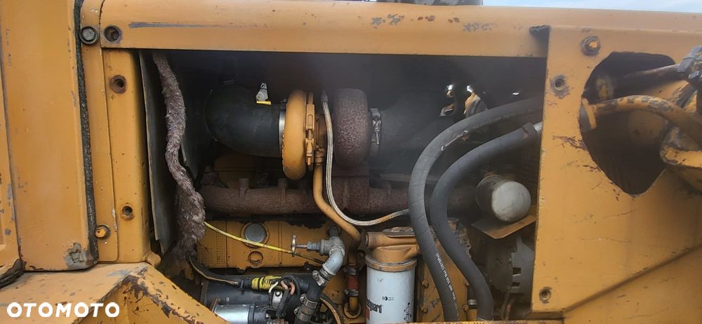 HSW Dressta Stalowa Wola TD 15 C , silnik Cummins - 8