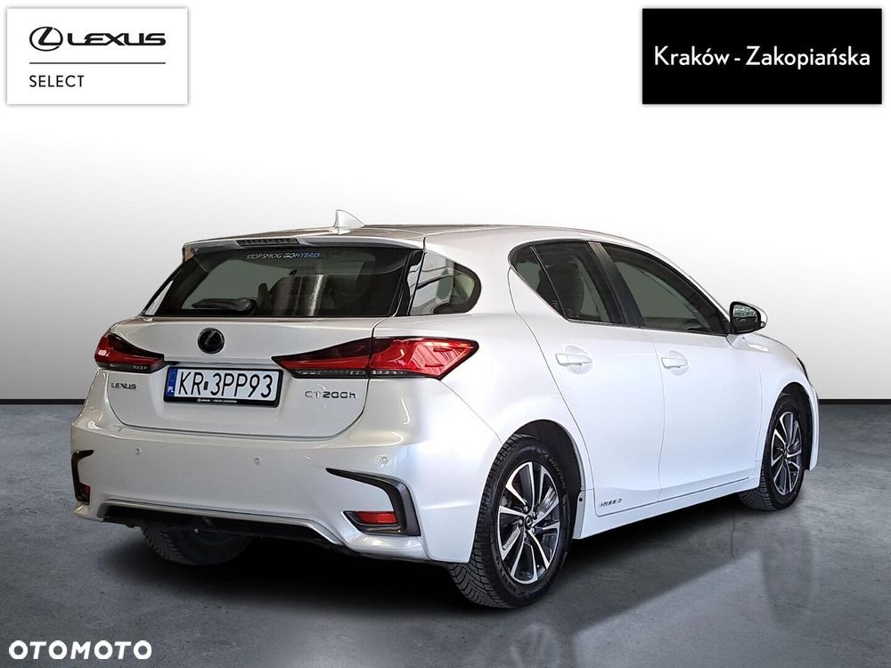Lexus CT - 10