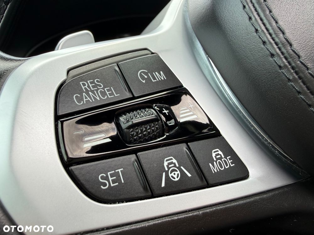 BMW Seria 5 530e M Sport sport - 27