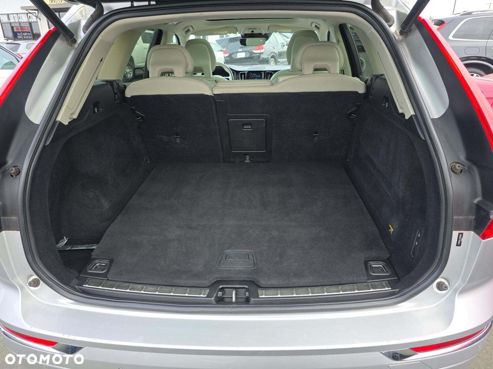 Volvo XC 60 T8 AWD Recharge Geartronic Inscription - 10