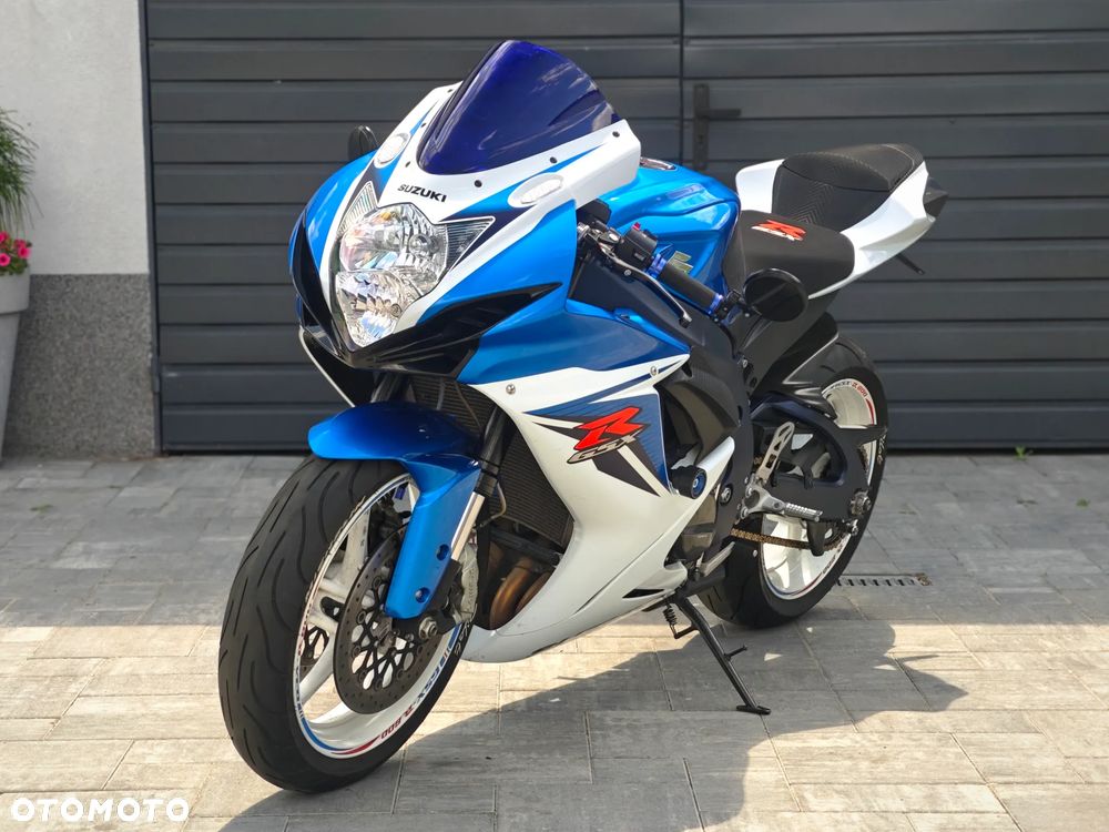 Suzuki GSX-R - 32