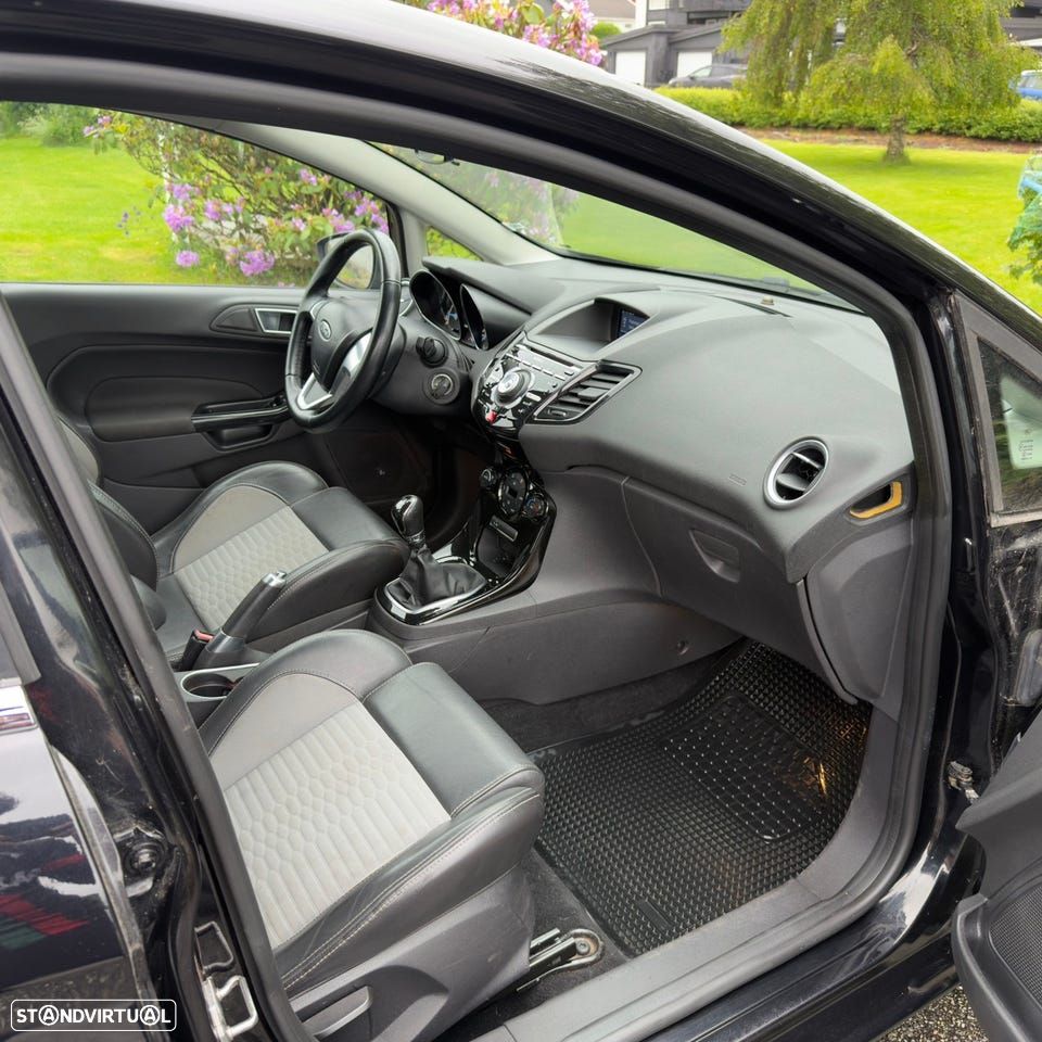 Ford Fiesta - 5