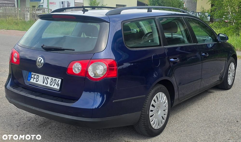 Volkswagen Passat 1.9 TDI DPF Individual - 4