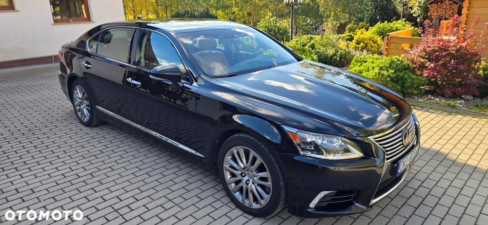 Lexus LS - 3