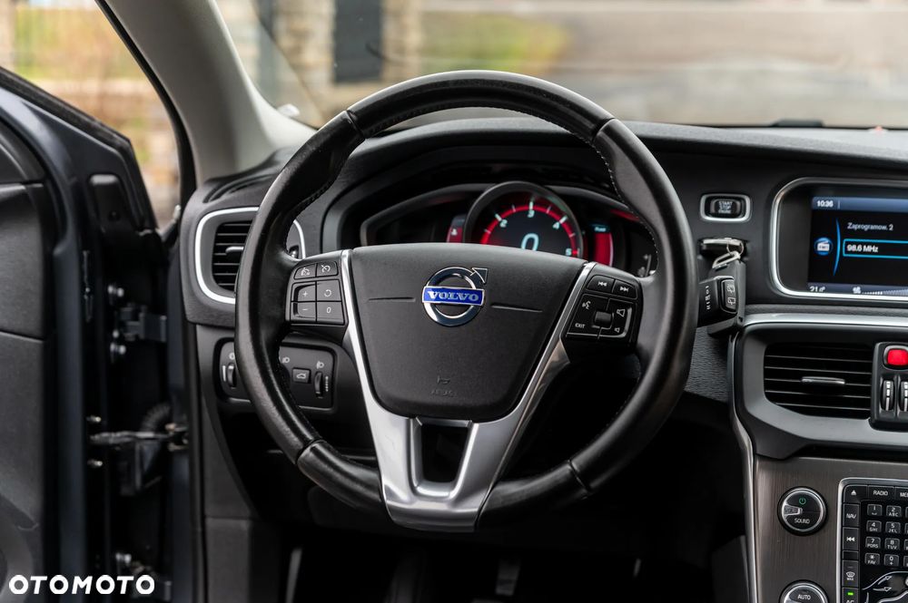 Volvo V40 D2 Momentum - 24