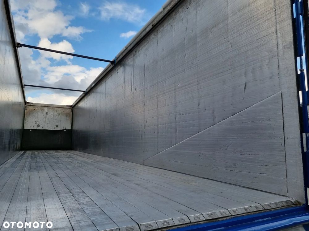 Stas Ruchoma podłoga 92m3 Podłoga 10 mm 2018 rok - 16