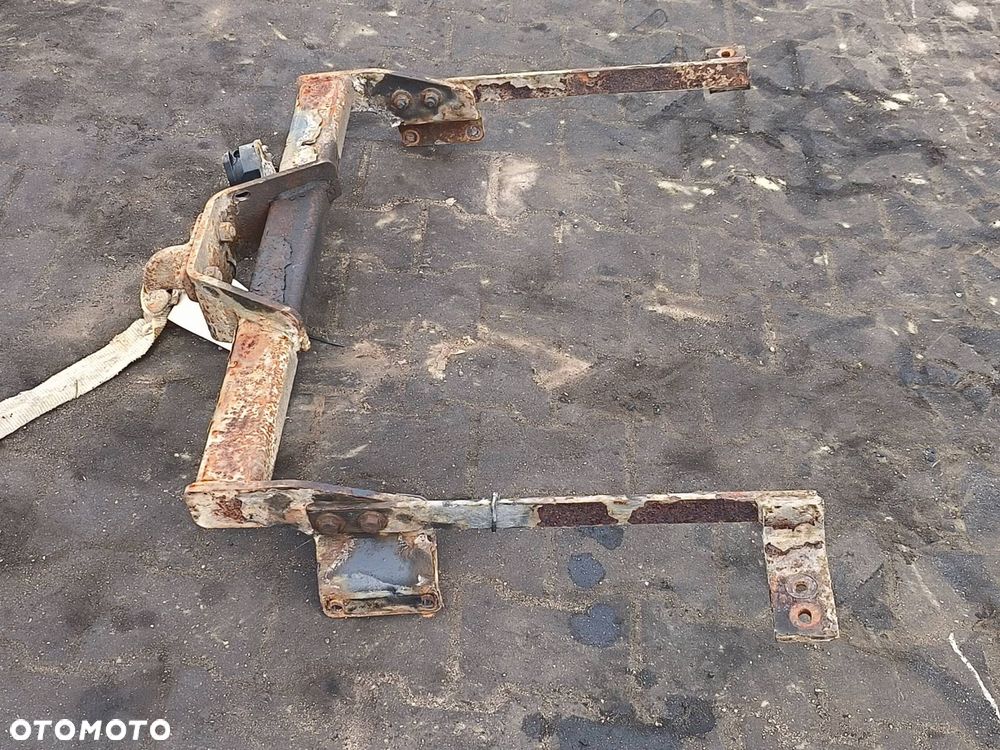 HAK HOLOWNICZY RENAULT MASTER II - 2