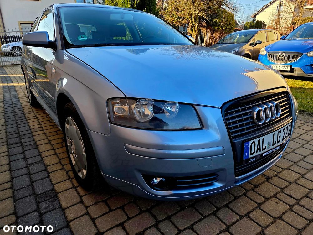 Audi A3 3-drzwiowe 1.6 Attraction - 3