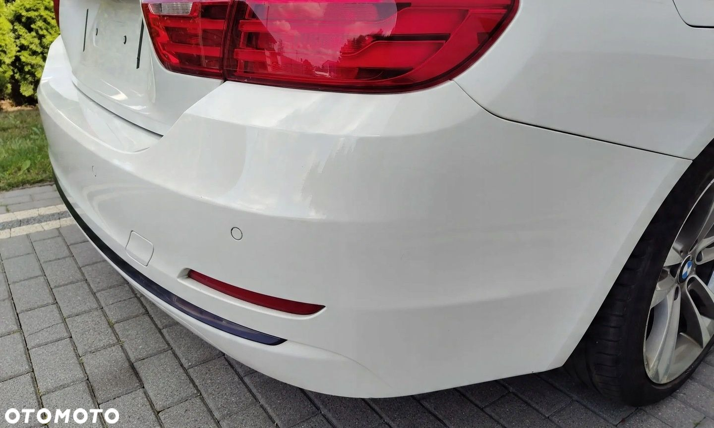 BMW 4 IV F32 ZDERZAK TYLNY SPORT LINE 300 ALPINWEISS 4 PDC - 6
