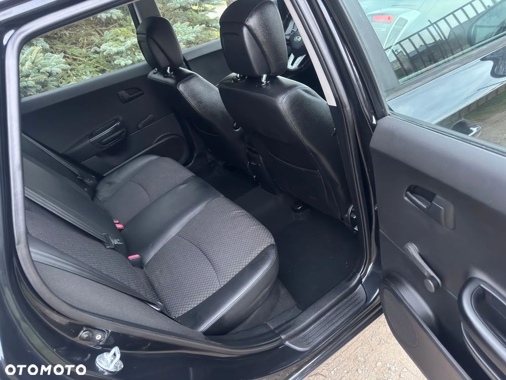 Kia Ceed 1.4 CVVT Dream-Team Edition - 8