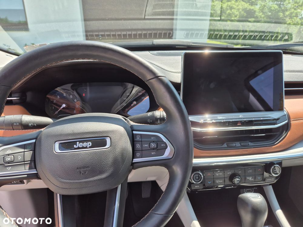 Jeep Compass - 8