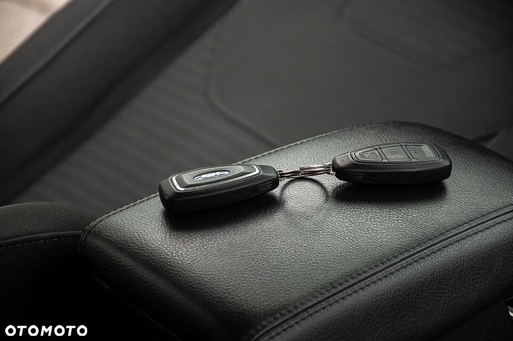 Ford Focus 2.0 TDCi Titanium ASS PowerShift - 37