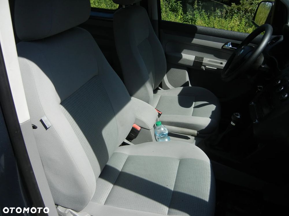 Volkswagen Caddy - 13