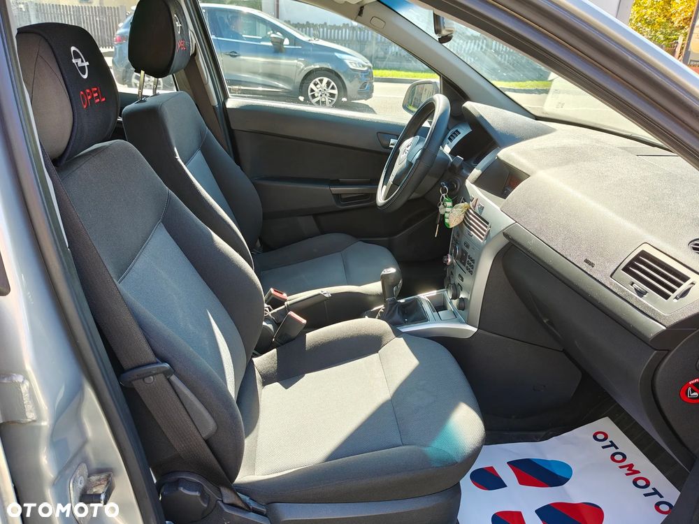 Opel Astra 1.7 CDTI Sport - 26