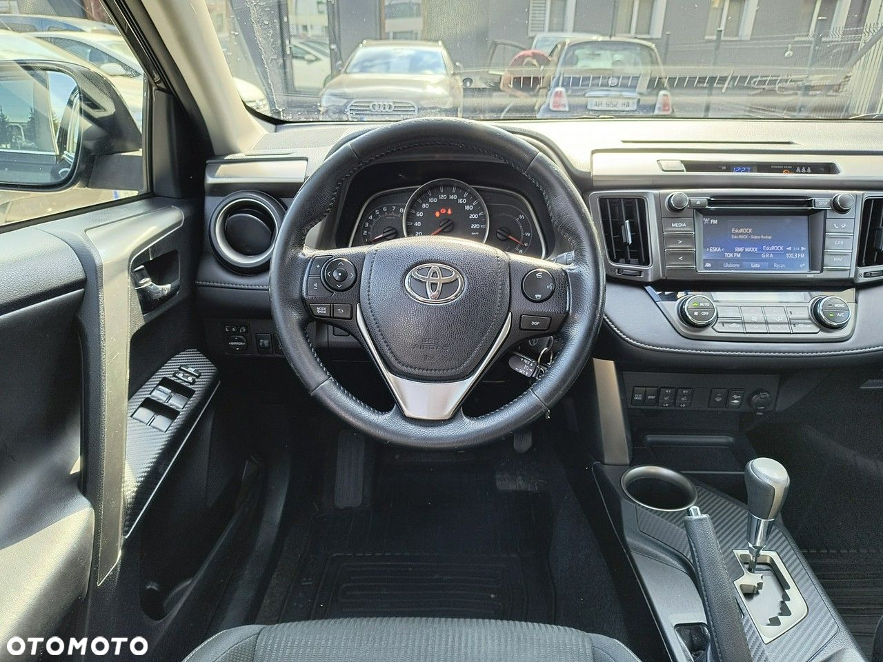 Toyota RAV4 - 9