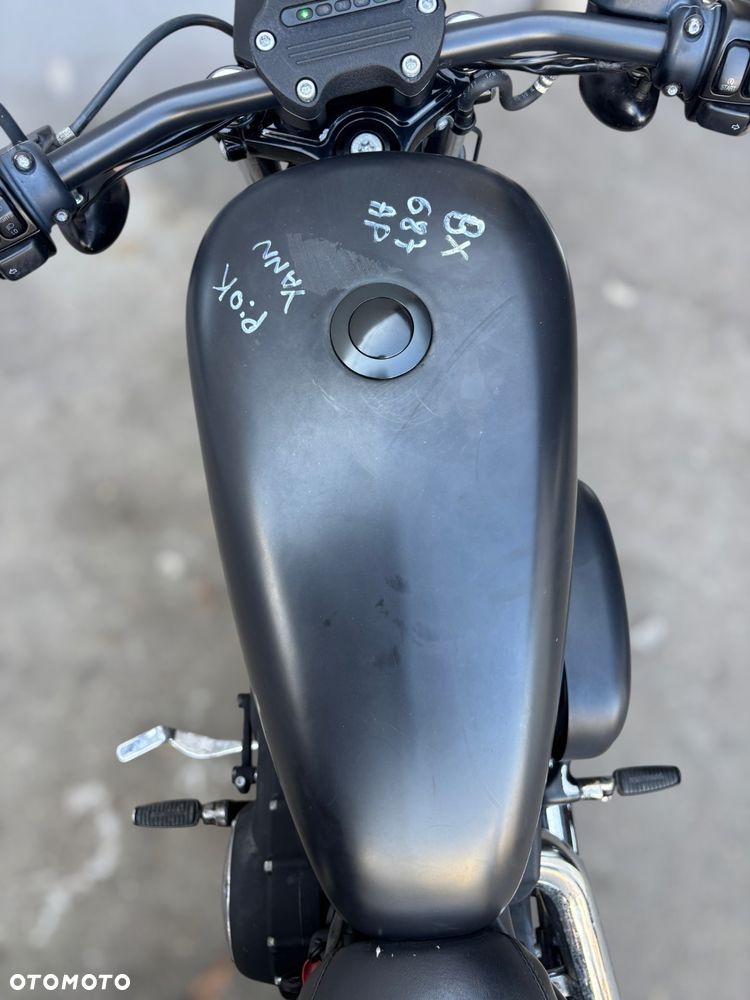 Harley-Davidson Sportster - 10