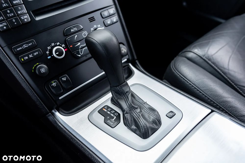 Volvo XC 90 D5 AWD Geartonic Executive - 32