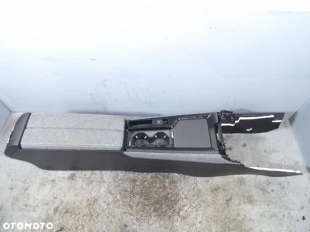 SKODA SUPERB IV 4 KOMBI TUNEL ŚRODKOWY 3J1863073 - 1