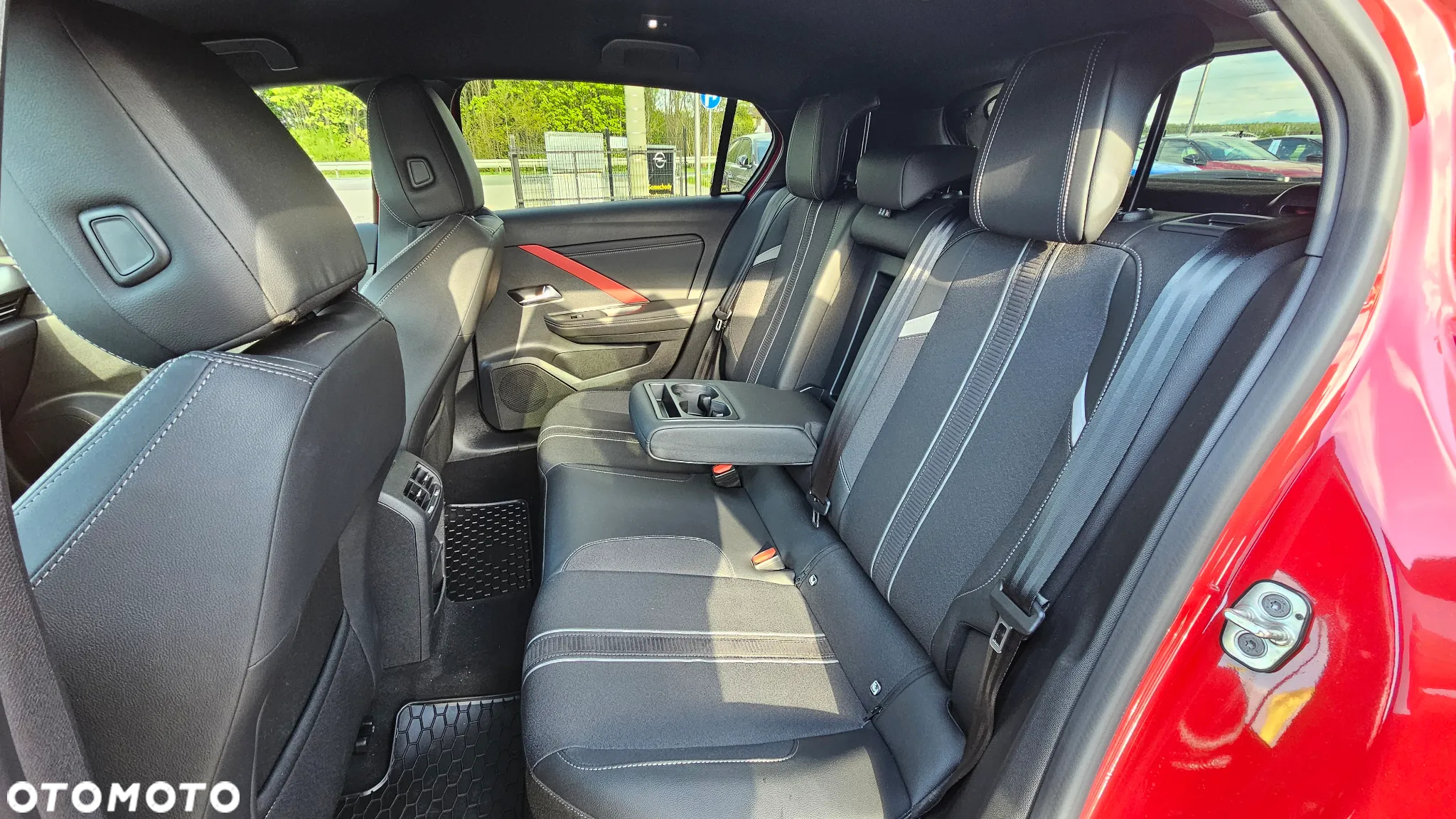 Opel Astra VI 1.6 T Plug-in Hybrid GSe - 8