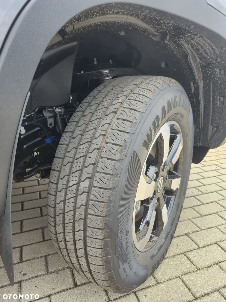 Volkswagen Amarok - 33