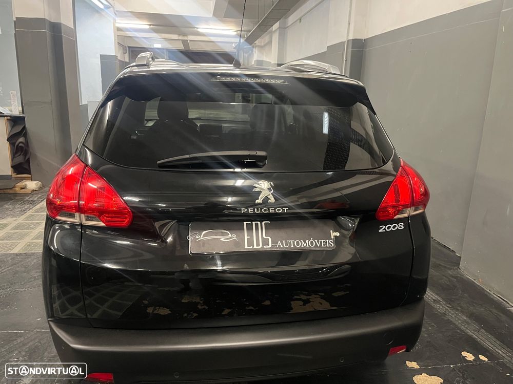 Peugeot 2008 1.2 PureTech Allure - 5