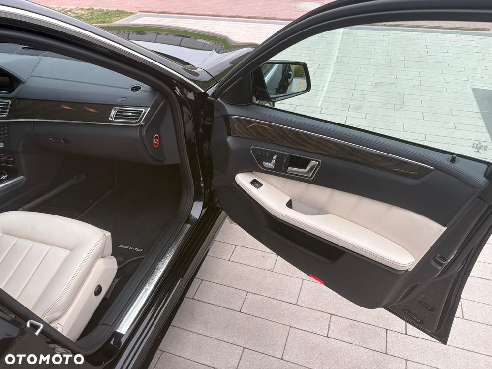 Mercedes-Benz Klasa E - 26