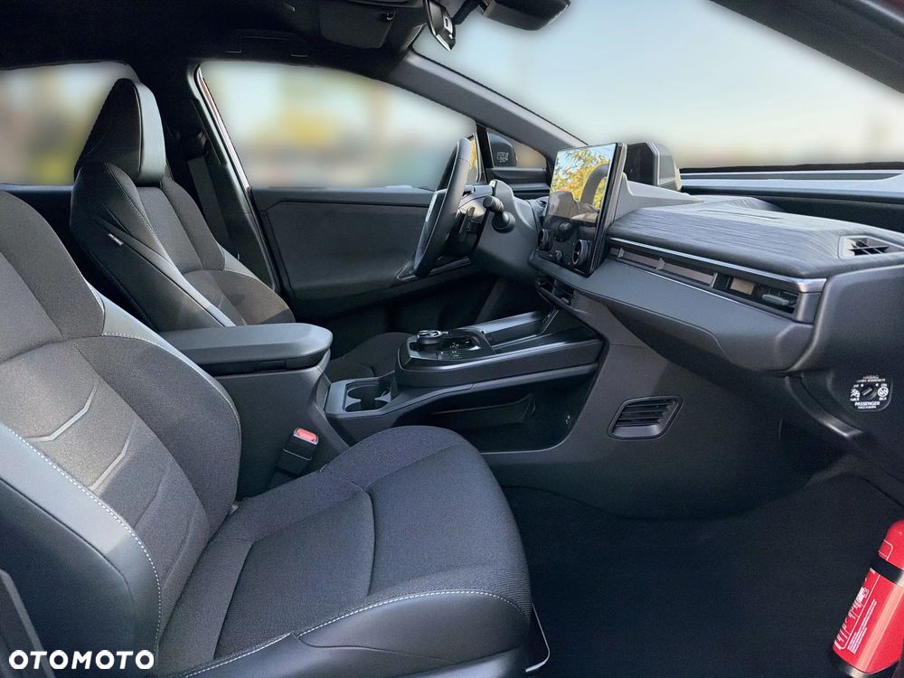Toyota C-HR+ - 11