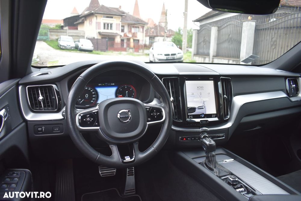 Volvo XC 60 D4 AWD Geartronic RDesign - 9